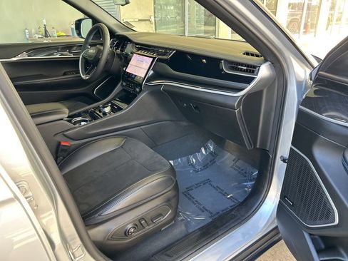 Used 2022 Jeep Grand Cherokee Trailhawk w/ Advanced Protech Group II image 30