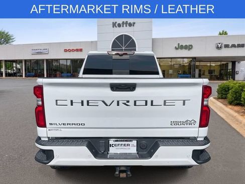 Used 2020 Chevrolet Silverado 2500 High Country w/ Technology Package AWD/4WD image 5