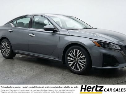 Used 2025 Nissan Altima 2.5 SV