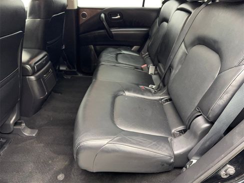 Used 2024 Nissan Armada SL image 32