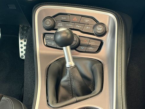 Used 2022 Dodge Challenger R/T Scat Pack RWD image 14