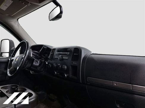 Used 2012 Chevrolet Silverado 2500 LT w/ Interior Plus Package AWD/4WD image 25