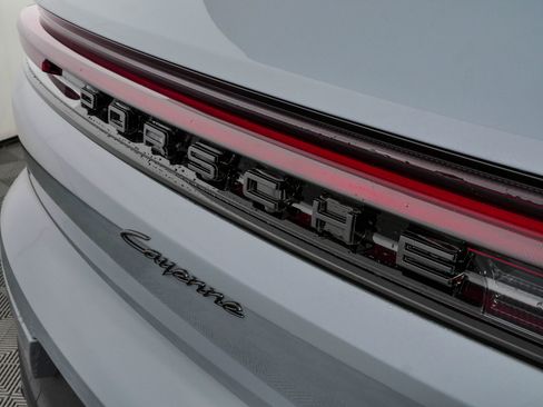 New 2026 Porsche Cayenne AWD/4WD image 38