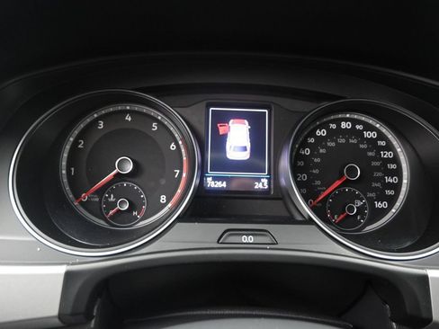 Used 2021 Volkswagen Atlas SE FWD image 12