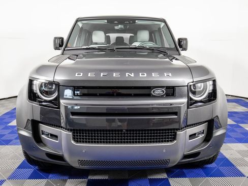 Used 2026 Land Rover Defender 130 S image 2