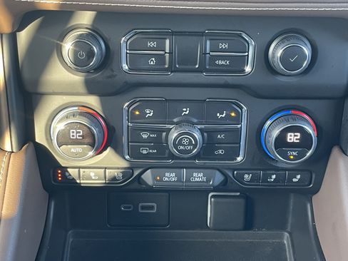 Used 2022 Chevrolet Suburban High Country w/ Max Trailering Package image 26