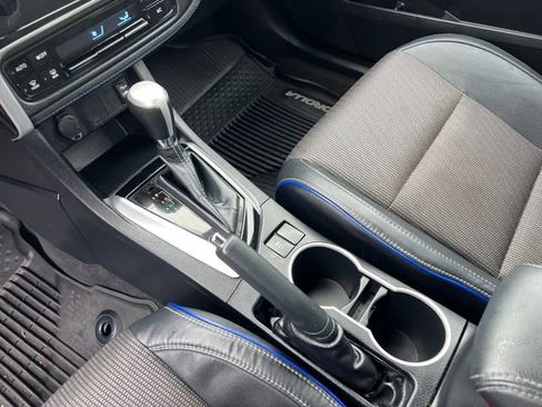 Used 2019 Toyota Corolla SE image 25