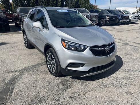 Used 2021 Buick Encore Preferred w/ Safety Package image 1