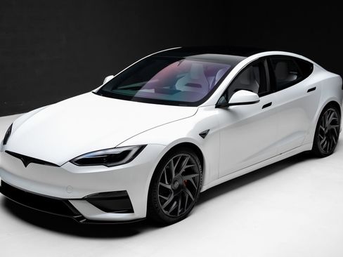 Used 2026 Tesla Model S Plaid AWD/4WD image 5