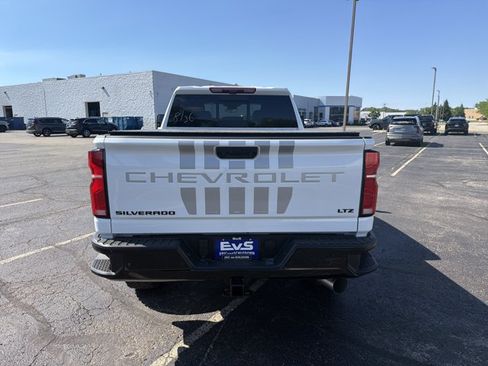 New 2026 Chevrolet Silverado 3500 LTZ AWD/4WD image 6