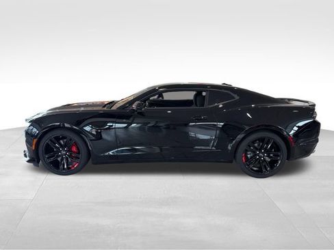 Used 2022 Chevrolet Camaro LT w/ Redline Edition RWD image 2
