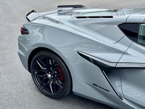 Used 2025 Chevrolet Corvette Z06 w/ Battery Protection Package image 24