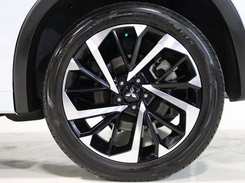 Used 2023 Mitsubishi Outlander SEL image 76