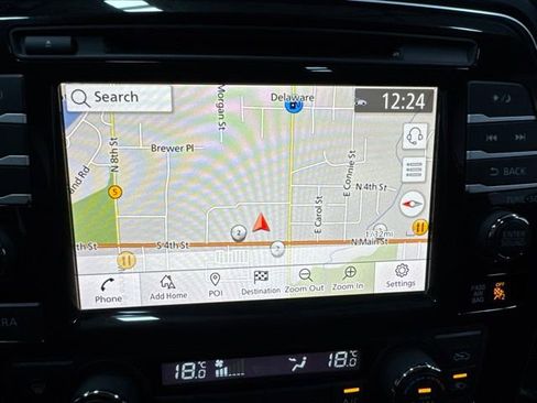 Used 2021 Nissan Maxima SR FWD image 4