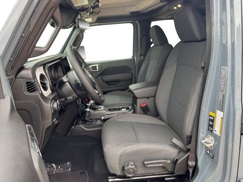 New 2026 Jeep Gladiator Sport w/ Dual Top Group image 10