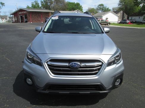 Used 2019 Subaru Outback 2.5i Limited AWD/4WD image 9