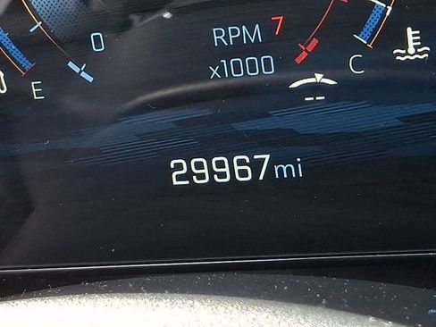 Used 2025 Chevrolet Equinox LT FWD image 19