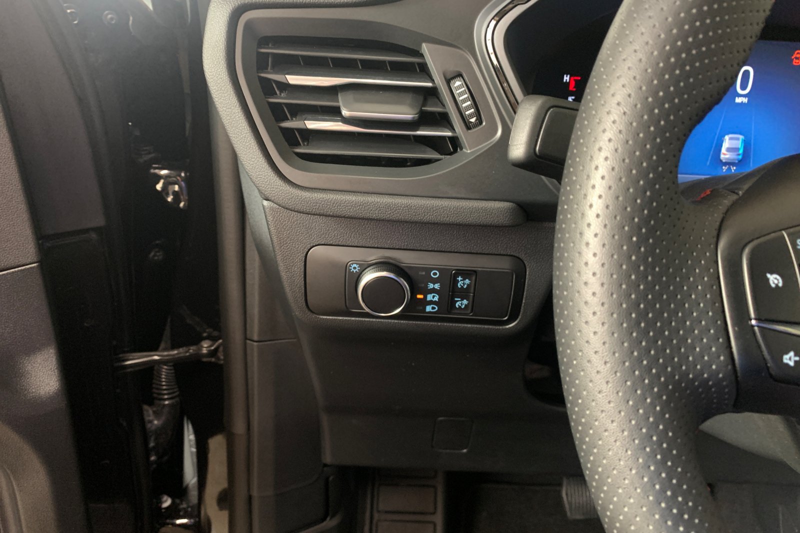 Used 2026 Ford Escape ST-Line AWD/4WD image 31