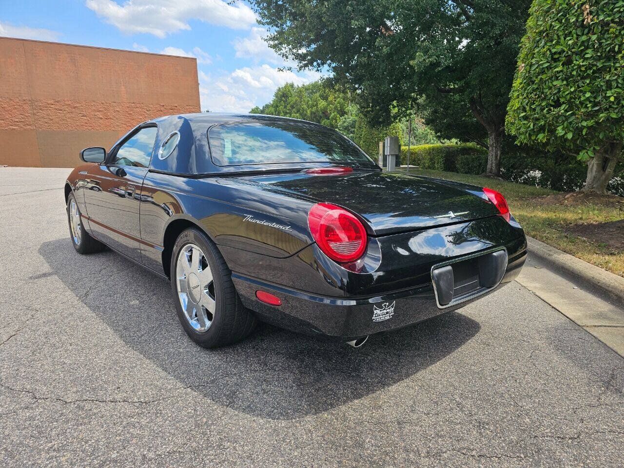 Used 2003 Ford Thunderbird RWD image 3