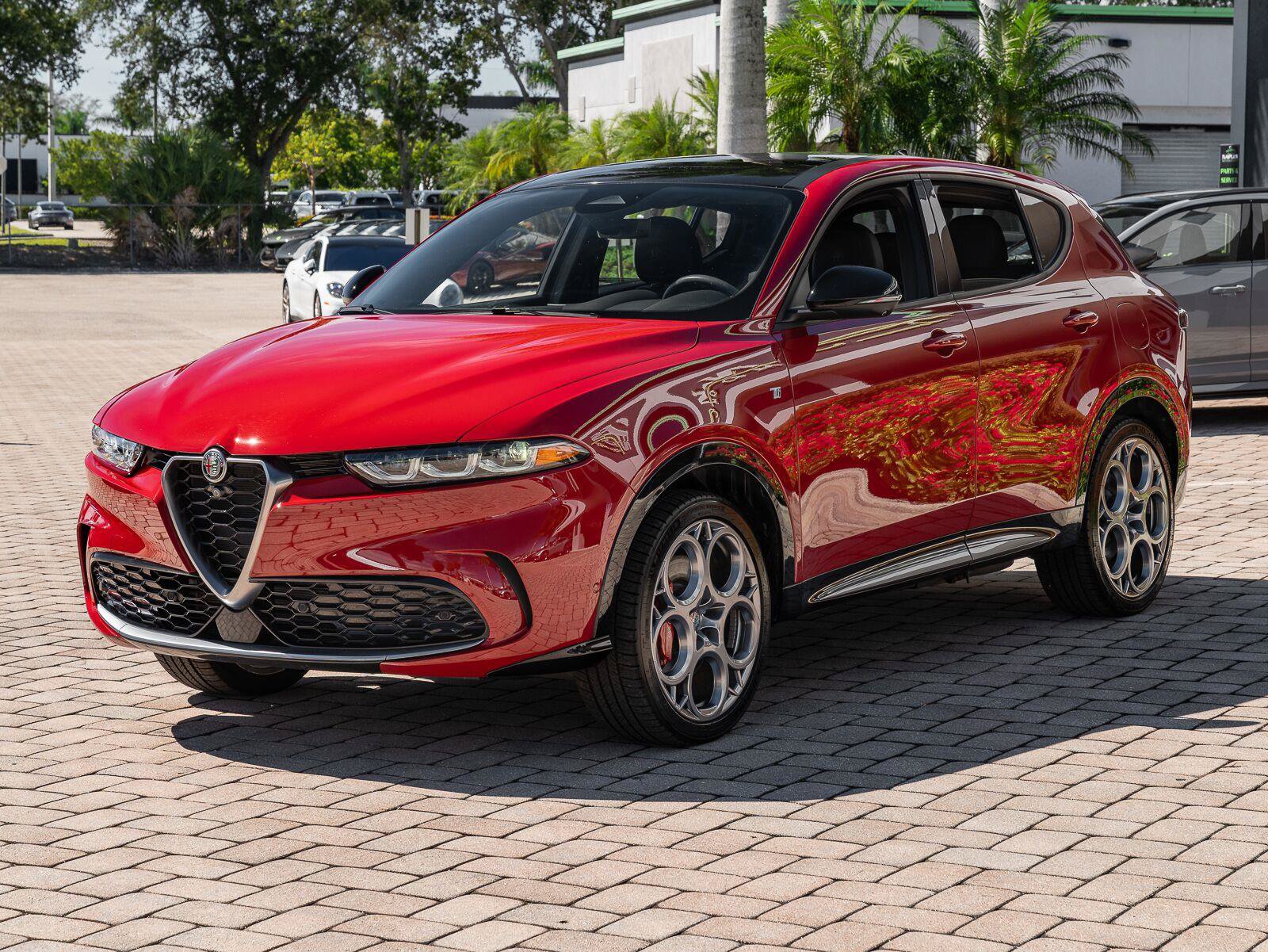 Used 2024 Alfa Romeo Tonale Ti AWD/4WD image 44