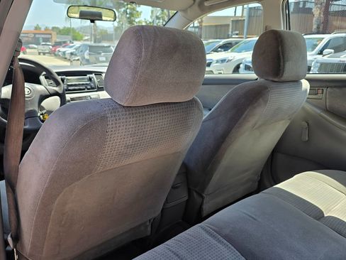 Used 2006 Toyota Corolla CE image 23