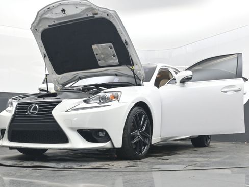 Used 2016 Lexus IS 200t image 44