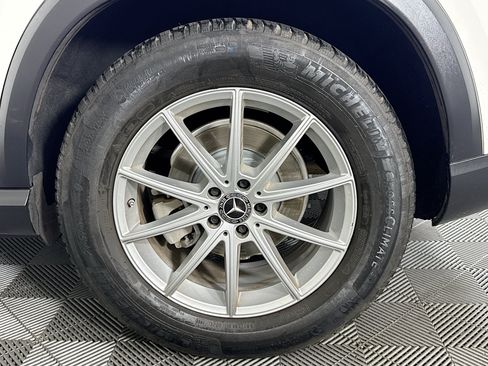 Used 2024 Mercedes-Benz GLE 350 4MATIC image 34