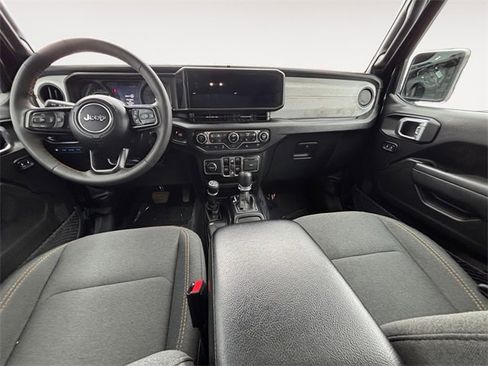 Used 2024 Jeep Wrangler Unlimited w/ Convenience Group image 10