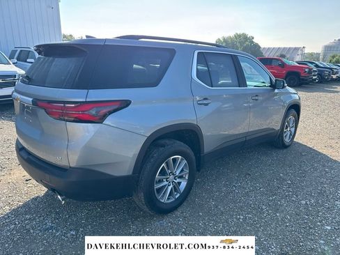 Used 2023 Chevrolet Traverse LT AWD/4WD image 5