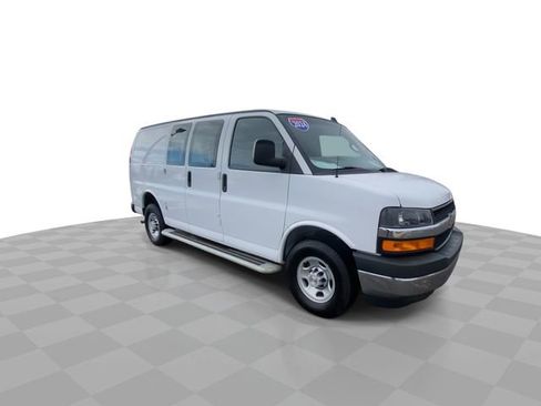 Used 2024 Chevrolet Express 2500 w/ Driver Convenience Package image 4