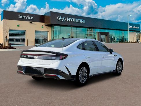 New 2026 Hyundai Sonata SEL FWD image 7