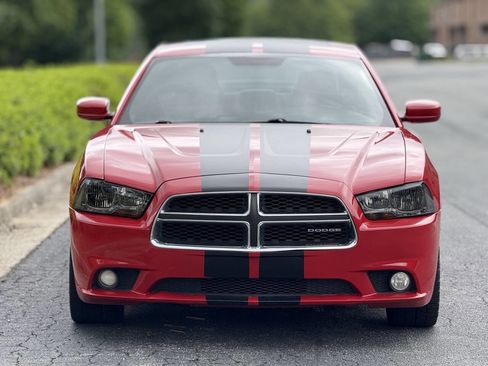 Used 2012 Dodge Charger R/T RWD image 4