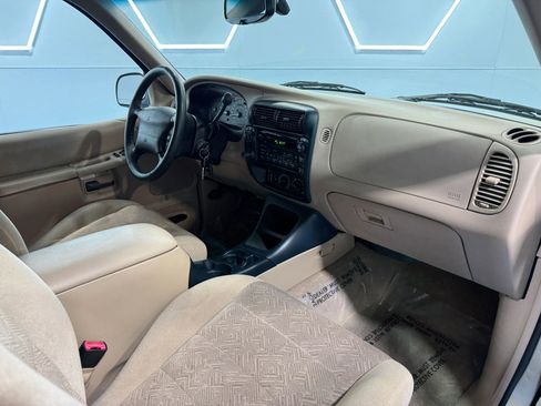 Used 1999 Ford Explorer 4WD 4-Door image 28