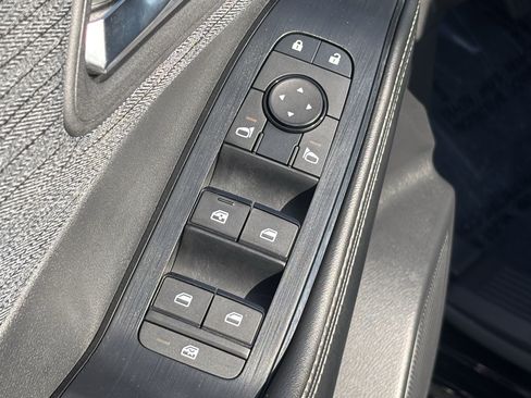 Used 2023 Nissan Rogue SV FWD image 16