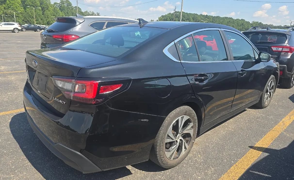 Used 2022 Subaru Legacy AWD/4WD image 3