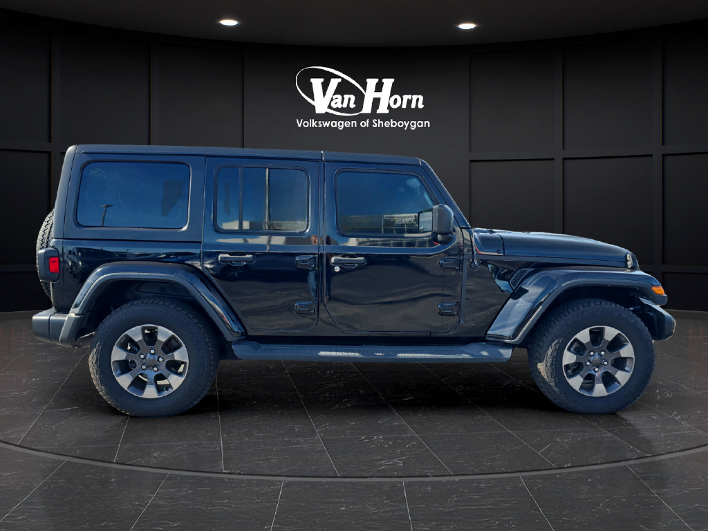 Used 2018 Jeep Wrangler Unlimited Sahara w/ Dual Top Group AWD/4WD image 8