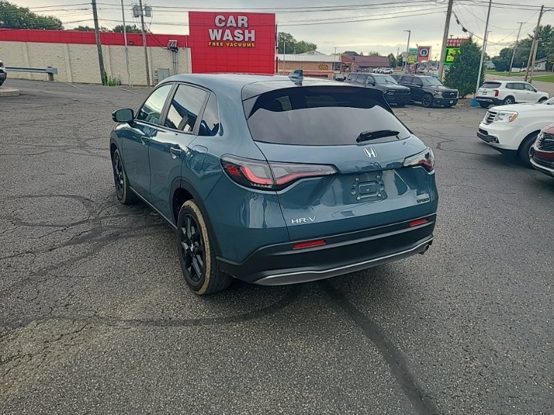 Used 2025 Honda HR-V Sport image 4