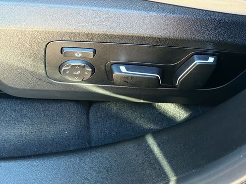 Used 2025 BMW X3 xDrive30i w/ Premium Package image 25