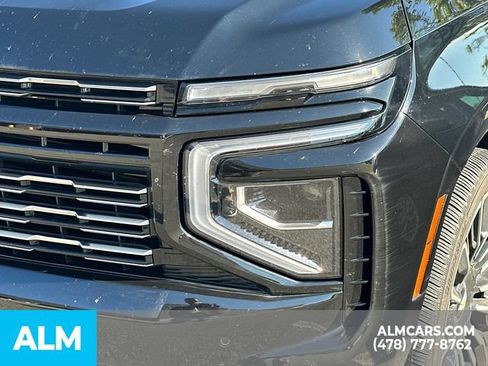 Used 2025 Chevrolet Suburban High Country AWD/4WD image 6