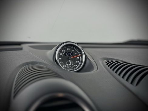 Used 2024 Porsche 718 Boxster S image 32