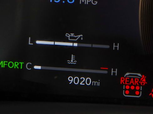 Used 2025 Lexus LX 600 4WD w/ Luxury Package image 17