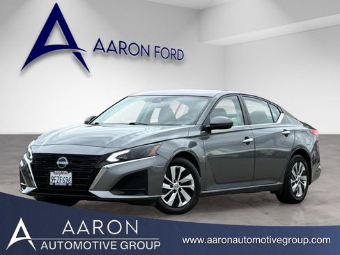 Used 2023 Nissan Altima 2.5 S FWD image 1