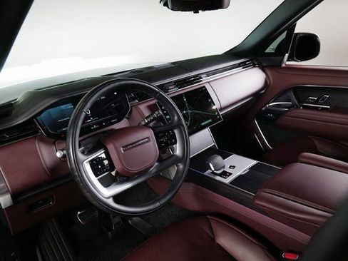 Used 2025 Land Rover Range Rover Long Wheelbase Autobiography AWD/4WD image 17