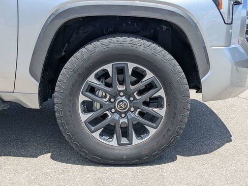 Used 2024 Toyota Tundra Limited AWD/4WD image 12