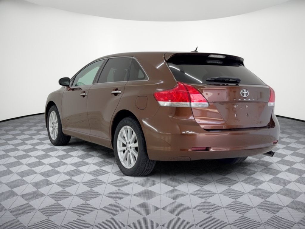 Used 2010 Toyota Venza w/ Convenience Pkg FWD image 3