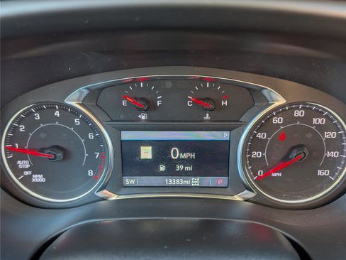 Used 2023 GMC Acadia AT4 image 34