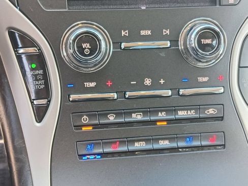 Certified 2023 Lincoln Nautilus AWD w/ Premium Package image 17