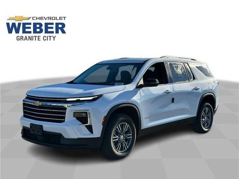New 2026 Chevrolet Traverse LT w/ LPO, Floor Liner Package FWD image 1