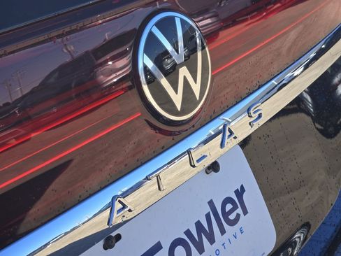 New 2026 Volkswagen Atlas SE FWD image 7