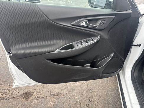 Used 2024 Chevrolet Malibu LT image 15